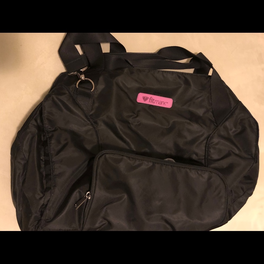 Like new Fitmark Gym Bag w/cooler insert